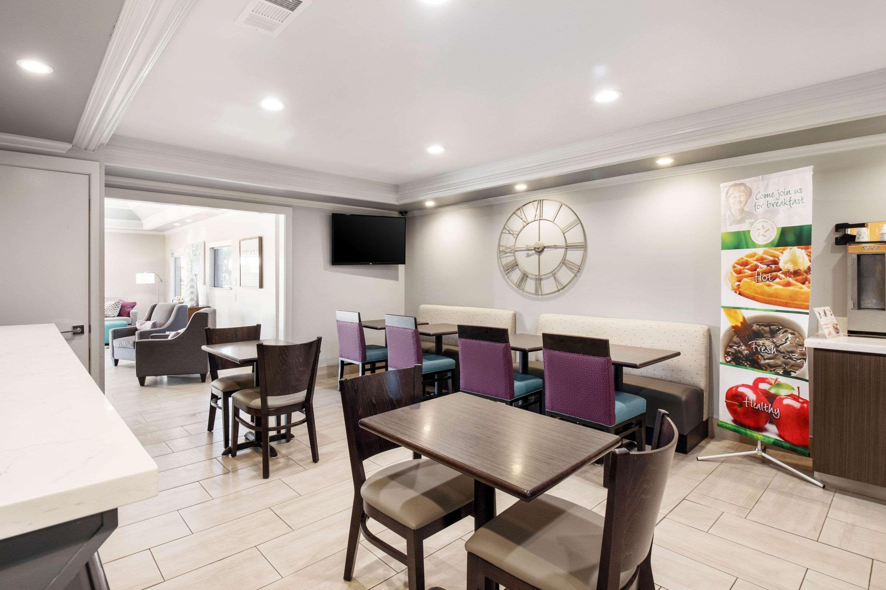Quality Inn Near Lake มาเบิล ฟอลส์ ภายนอก รูปภาพ