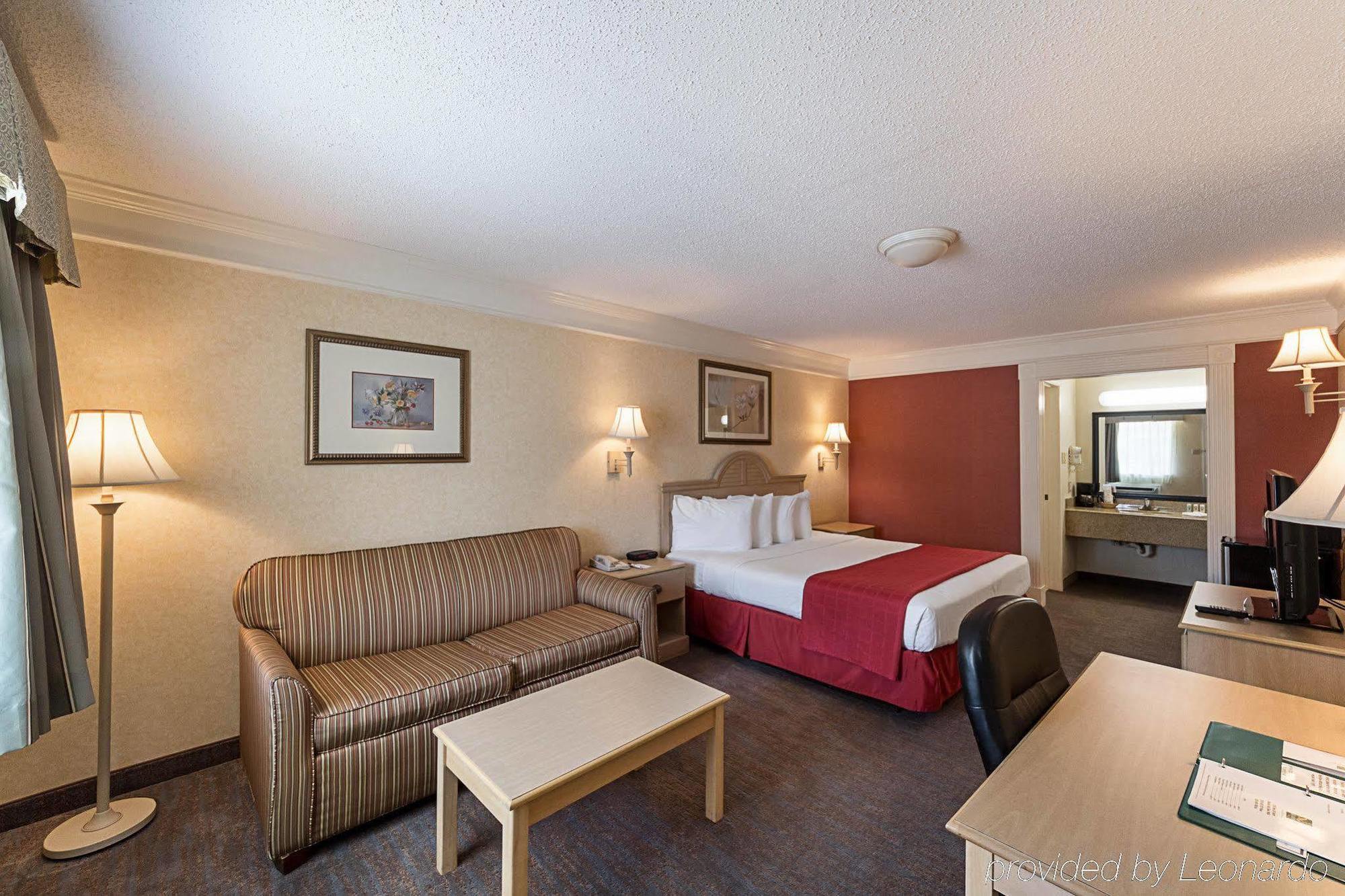 Quality Inn Near Lake มาเบิล ฟอลส์ ภายนอก รูปภาพ