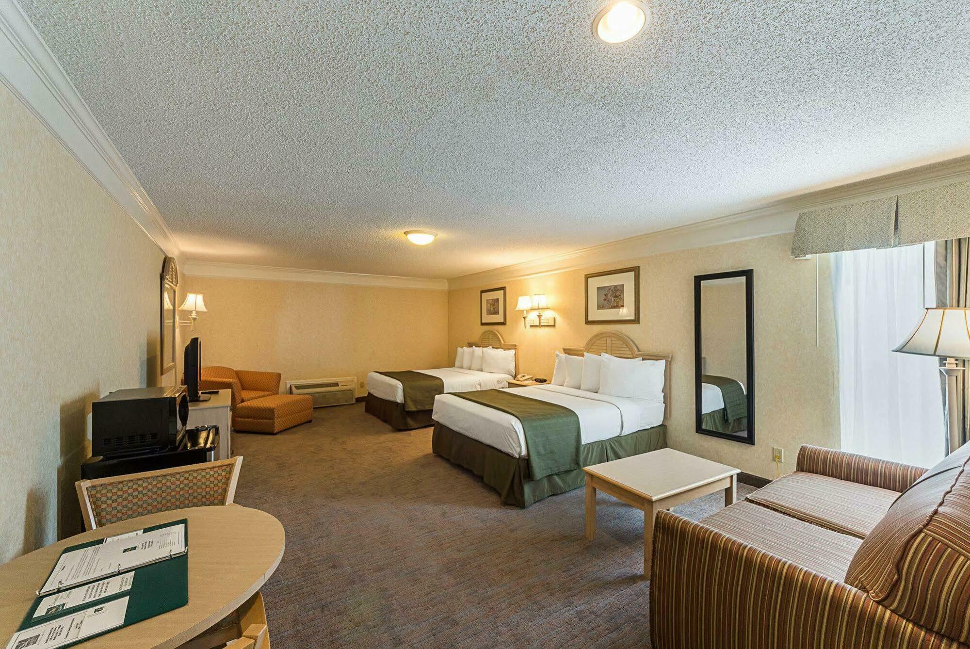 Quality Inn Near Lake มาเบิล ฟอลส์ ภายนอก รูปภาพ