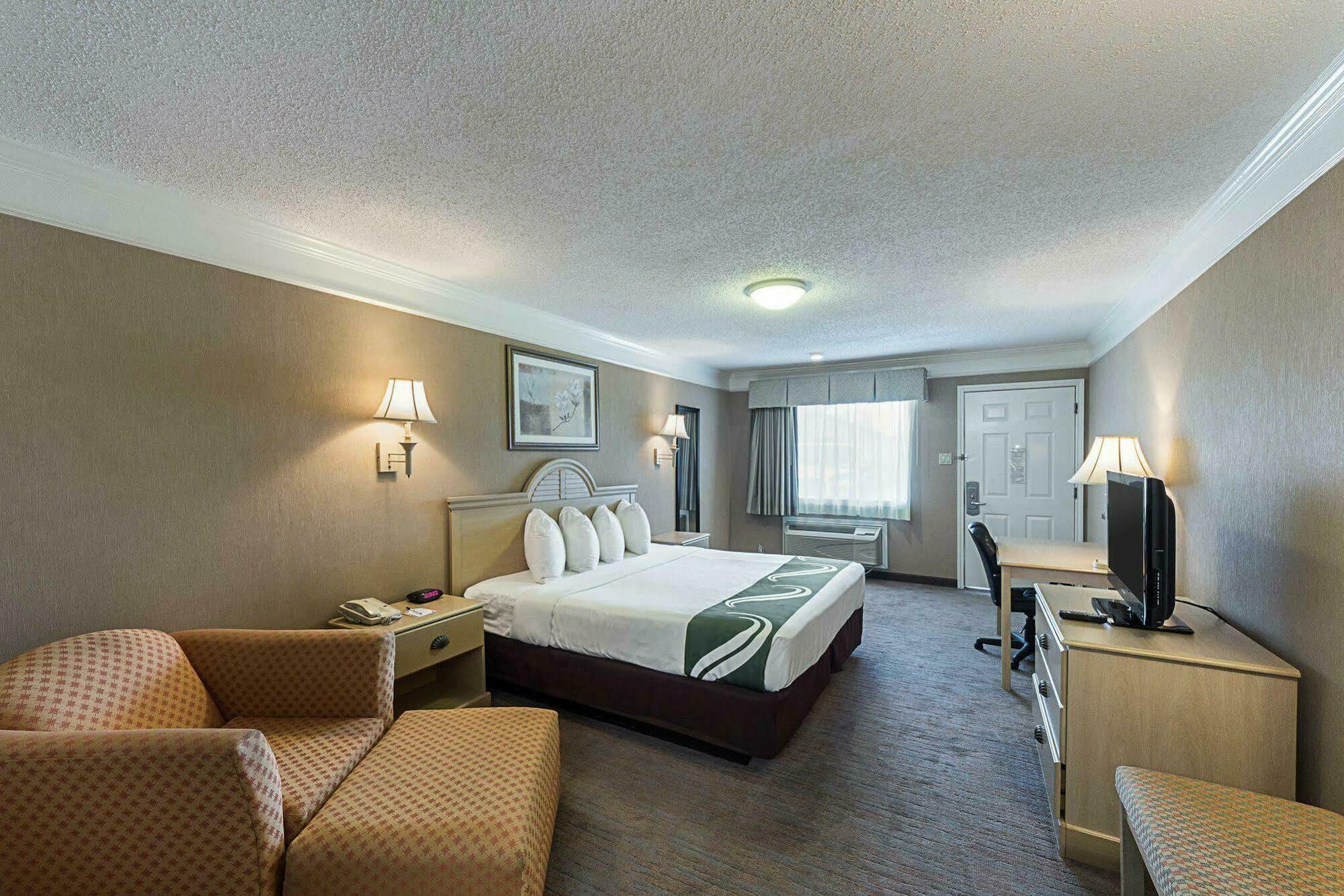 Quality Inn Near Lake มาเบิล ฟอลส์ ภายนอก รูปภาพ