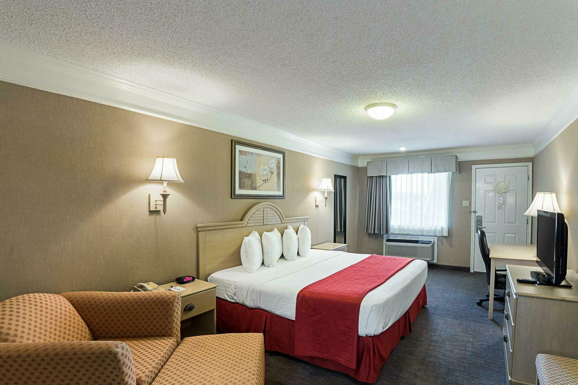 Quality Inn Near Lake มาเบิล ฟอลส์ ภายนอก รูปภาพ